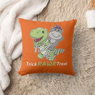 Coussin Hippo Trick Rawr Treat T-rex costume maman