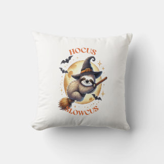 Coussin Hocus Slowcus Witch Sloth