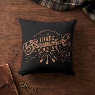 Coussin HOGSMEADE™ THE THREE BROOMSTICKS™ Pub & Auberge