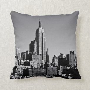 Coussin Horizon de New York City en noir et blanc