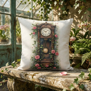 Coussin Horloge de grand-père vintage Ivy Rose