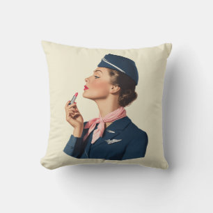 Coussin Hôtesse de l'air Vintage Appliquant du Rouge à Lèv