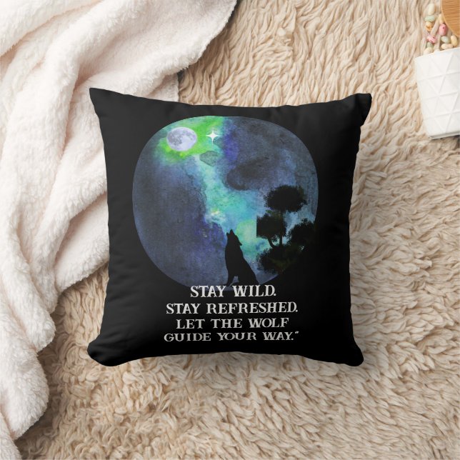 Coussin Howling Wolf and Moon Pillow | Mystical Forest Nig (Couverture)