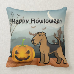 Coussin Howloween heureux Airedale Terrier