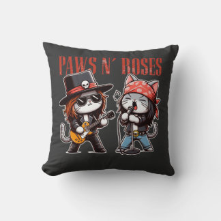 Coussin Idée cadeau drôle de chat rock 'N Roses aux pattes