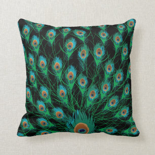 Coussin Illustration avec des plumes de paon sur le noir