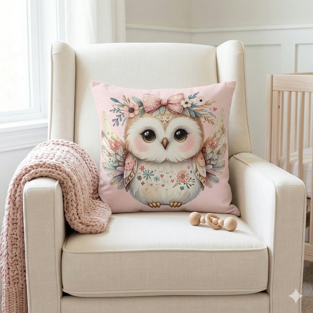 Coussin Illustration de chouette kawaii bohème (Kawaii Boho Owl Illustration Pink Throw Pillow Mockup A)