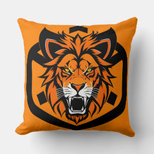 Coussin Illustration de Lion Fougueux Entouré de Flamboyan