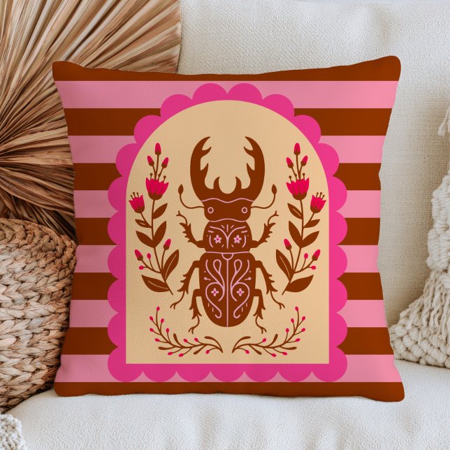 Coussin Illustration d'insecte d'art folklorique sur un bu (Créateur téléchargé)