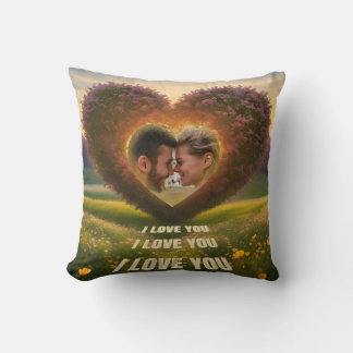 Coussin Image romantique individuelle, coeur dans la natur