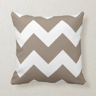 Coussin Impression Mocha Brown et blanc Grand Chevron