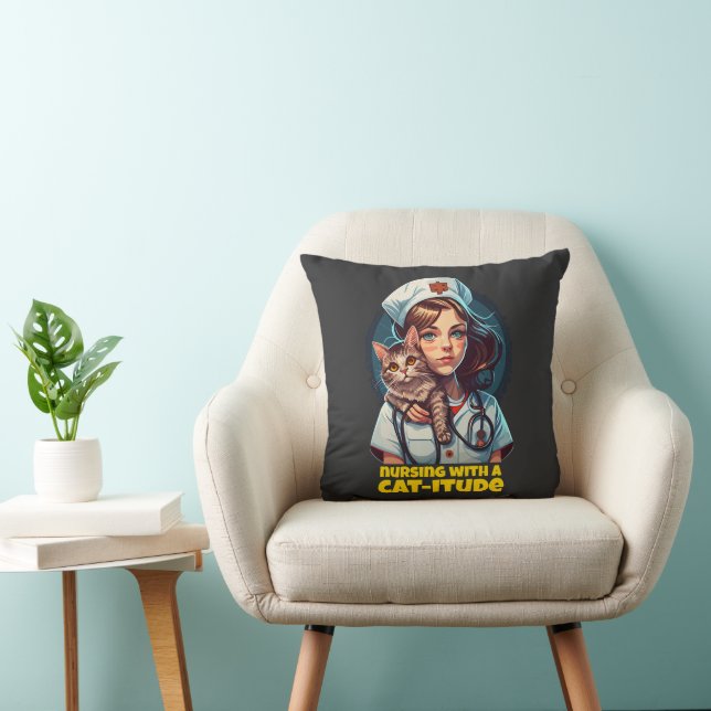 Coussin Infirmière avec chat-itude : Le parfait Feline-Ins (Chaise)