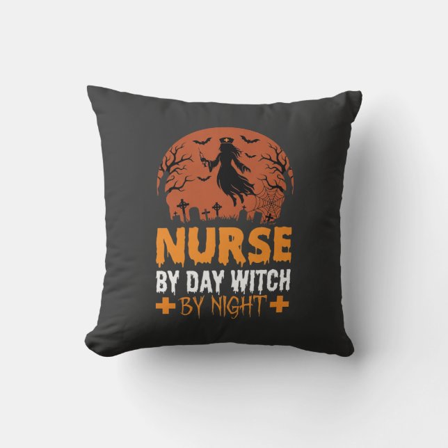 Coussin Infirmière Halloween de Jour Sorcière de Nuit (Recto)