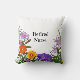 Coussin Infirmière retraitée, design floral populaire