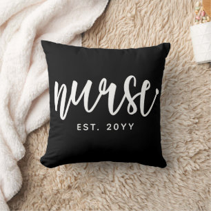 Coussin Infirmière sur mesure Typographie Est Infirmière d