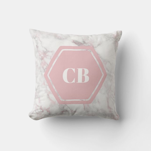 Coussin initial en marbre rose (Recto)