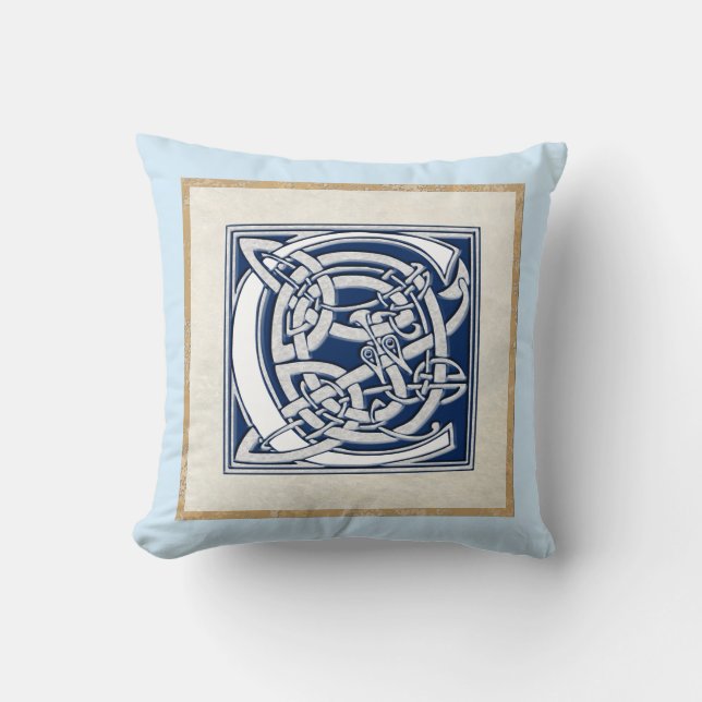Coussin Initiale C Celtique réversible (Recto)