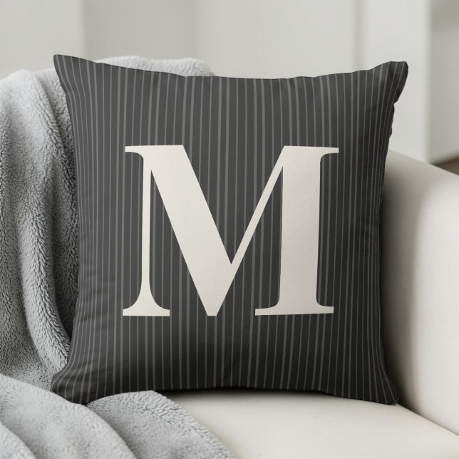 Coussin Initiale Monogramme Rayée Prépa Grise Personnalisé (Personalized Gray Preppy Striped Monogram Initial Throw Pillow)