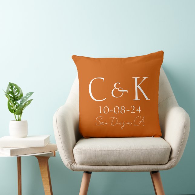 Coussin Initiales Monogrammes sur Mariage orange brûlé (Chaise)