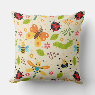 Coussin Insectes de dessin coloré avec fleurs et Feuilles