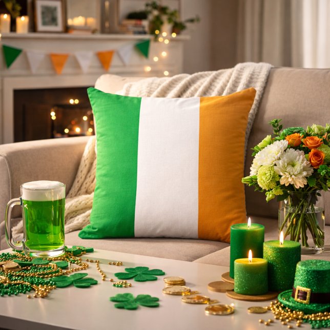 Coussin Inspiré du tricolore irlandais classique  (Créateur téléchargé)