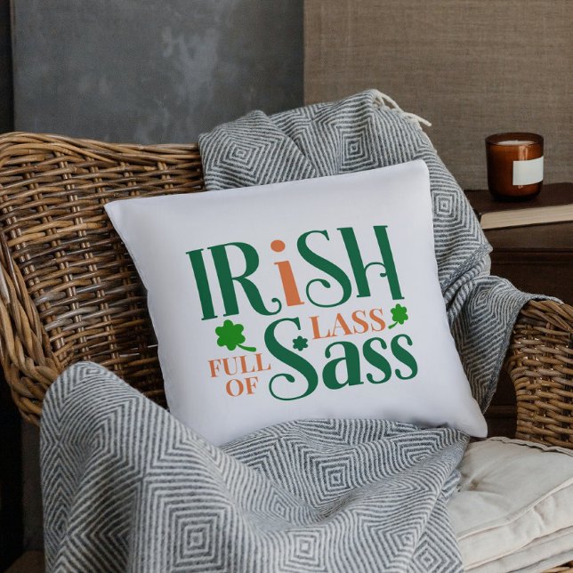 Coussin Irish Lass Plein De Sass Drôle St Patrick's Day (Créateur téléchargé)
