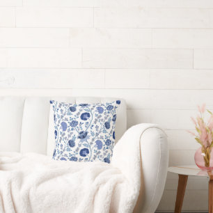 Coussin Jacobean floral blues sur blanc