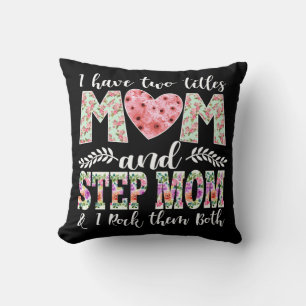 Coussin J'ai deux titres, maman et belle-mère, je les fais