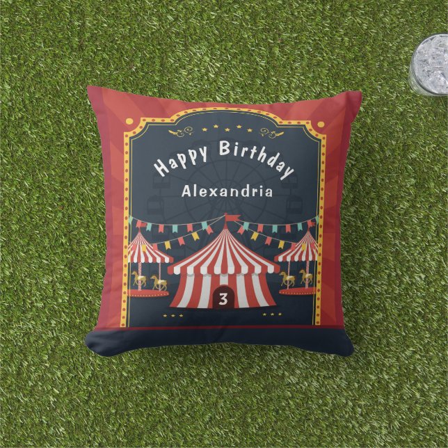 Coussin J'Aime Le Cirque Enfant Anniversaire Personnaliser (Herbe)