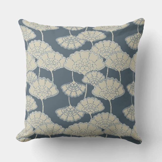 Coussin  Japon. Fleurs florales bleues. (Recto)