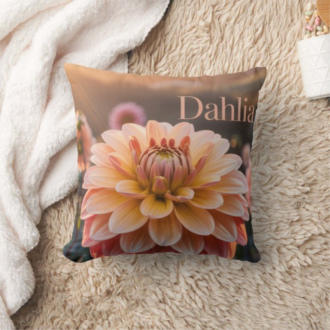 Coussin Jardin de dahlias au coucher du soleil (Couverture)