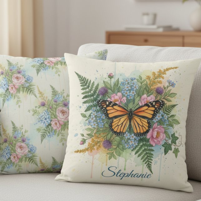 Coussin Jardin de Papillons – Cadeau Romantique d'Annivers (Personalized floral monarch butterfly throw pillow)