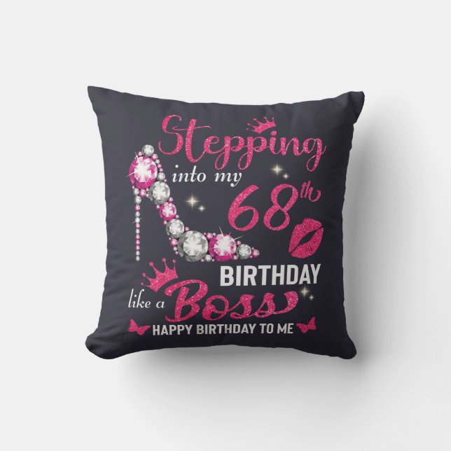 Coussin J'arrive à mon 68e anniversaire comme un t-shirt d (Recto)