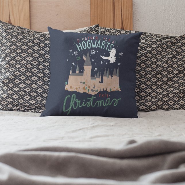 Coussin Je Préférerais Rester À Hogwarts Ce Noël (Pillow on bed)