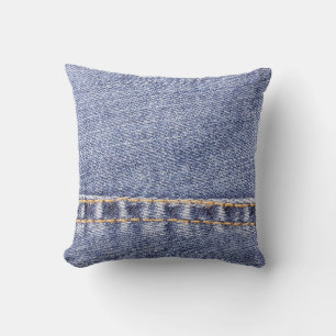 Coussin Jeans bleus : texture cousue détaillée.