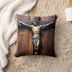 Coussin Jésus crucifié sur une croix de bois