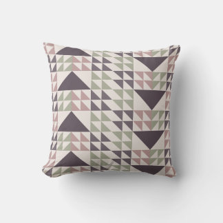 Coussin jeté avec motif de quilt géométrique rose