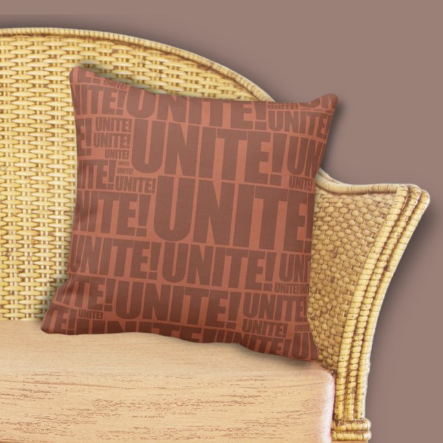 Coussin Jeune UNITE Burnt-Orange ! Motif de typographie (Young Burnt-Orange UNITE! Typography Pattern Throw Pillow, Living & Home)