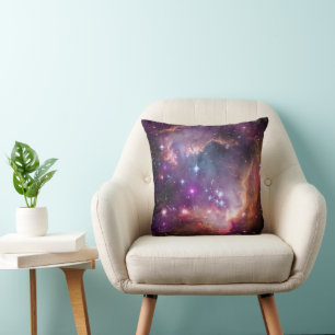 Coussin Jeunes Étoiles Dans Le Petit Nuage Magellanique.
