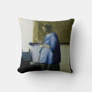 Coussin Johannes Vermeer - Une femme en bleu lisant une le