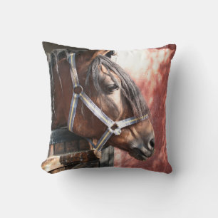 Coussin Joli Cheval de Baie dans un soleil stable