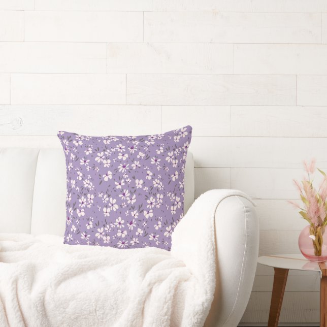 Coussin jolie petite fleur blanche violette avec fond bleu (Canapé)
