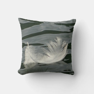 Coussin Jolie plume blanche