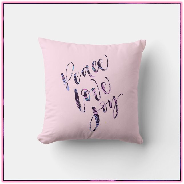 Coussin Jolie Pretty Rose Moderne Paix Aimer Joie (Créateur téléchargé)