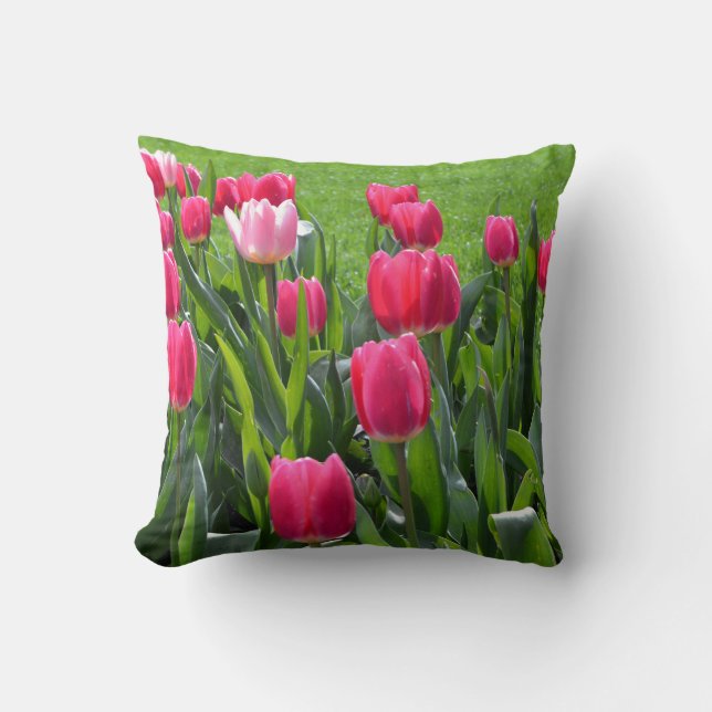 Coussin jolies fleurs de tulipes roses de printemps. flora (Recto)