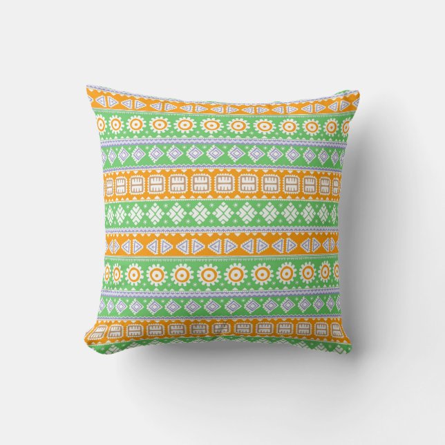 Coussin Jolis motifs ethniques orange et vert (Recto)
