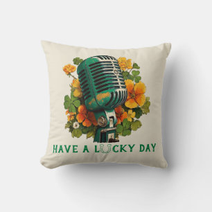 Coussin Journée chanceuse – Musique et Art de la Saint-Pat