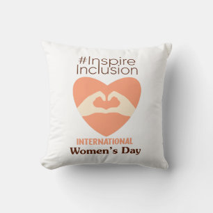 Coussin Journée internationale des femmes 2024 Inspirer l'