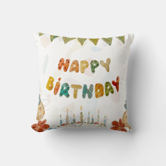 Coussin Joyeuse fleur de gâteau d'anniversaire mignon colo