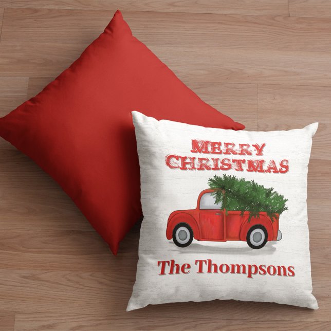 Coussin Joyeux Camion Rouge Noël Personnalisé (Merry Christmas rustic red truck custom throw pillow.)